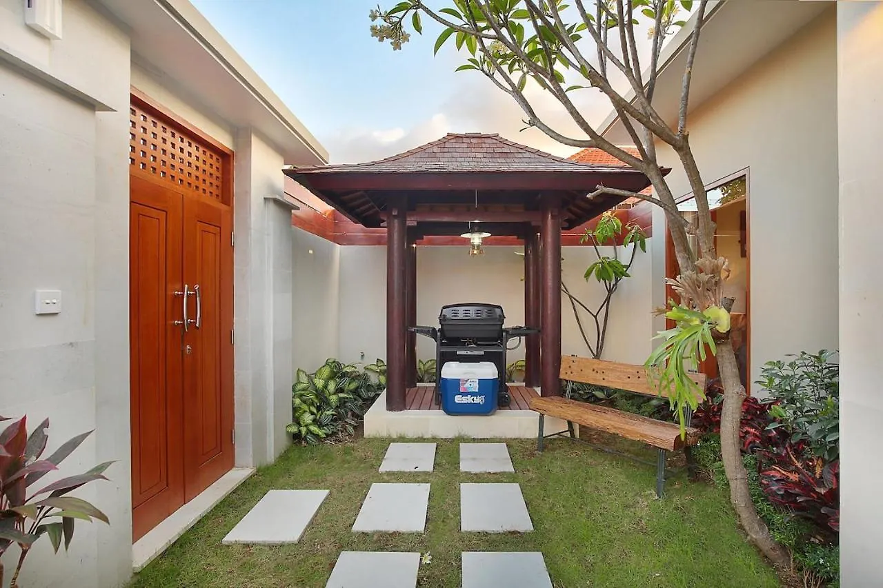 Kae Villa Anggrek スミニャック