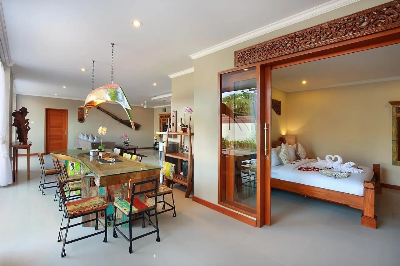 Kae Villa Anggrek スミニャック インドネシア
