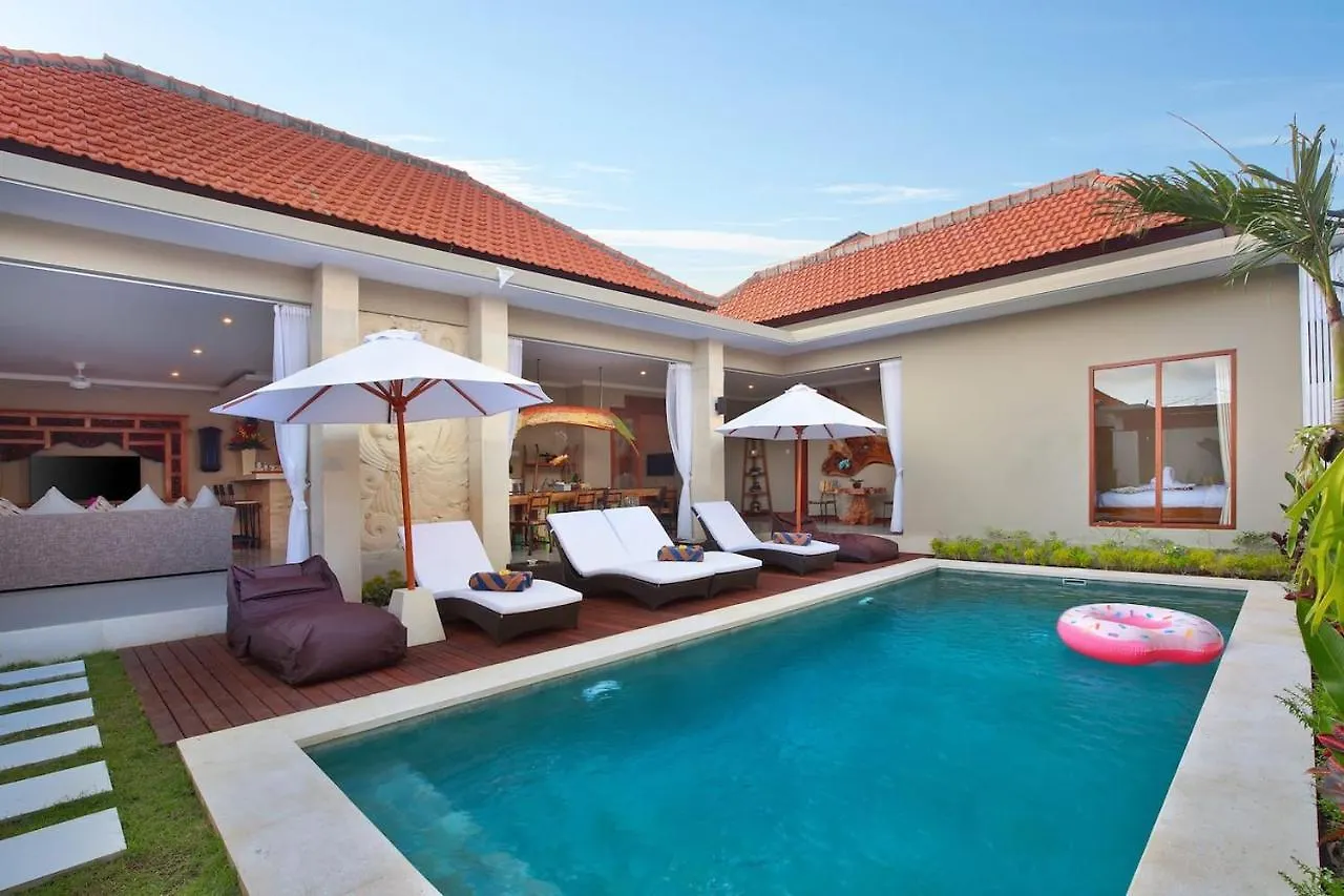 Kae Villa Anggrek スミニャック